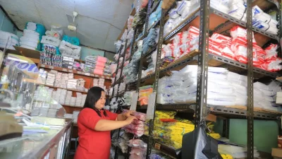 Harga Plastik Naik 100 Persen, UMKM Madiun Kurangi Porsi
